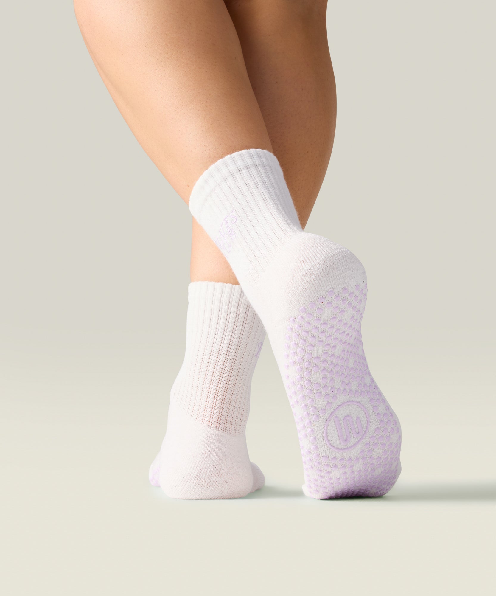Crew Non Slip Grip Socks - Pilates Club Ivory